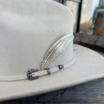 Pluma de Metal Para Sombrero Vaquero