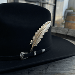 Pluma de Metal Para Sombrero Vaquero